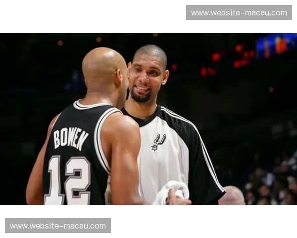 国王三分投射选择存在问题 多次勉强出手影响进攻效率