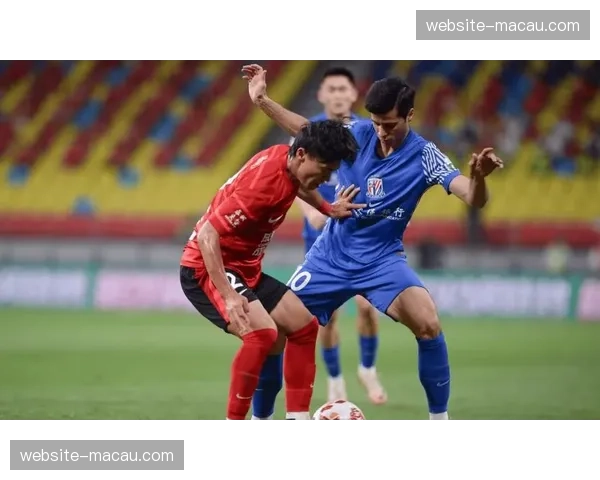 米内罗复出后再遭大腿拉伤 无对抗情况下泪洒工体赛场